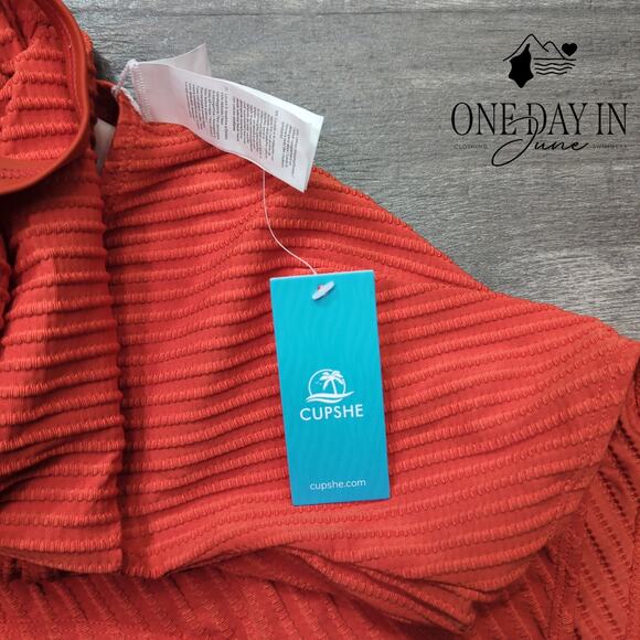 Cupshe Textured V Neck One Piece Swimsuit Size XL - Picture 4 of 7